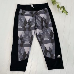 Adidas cropped leggings women’s medium m athletic workout